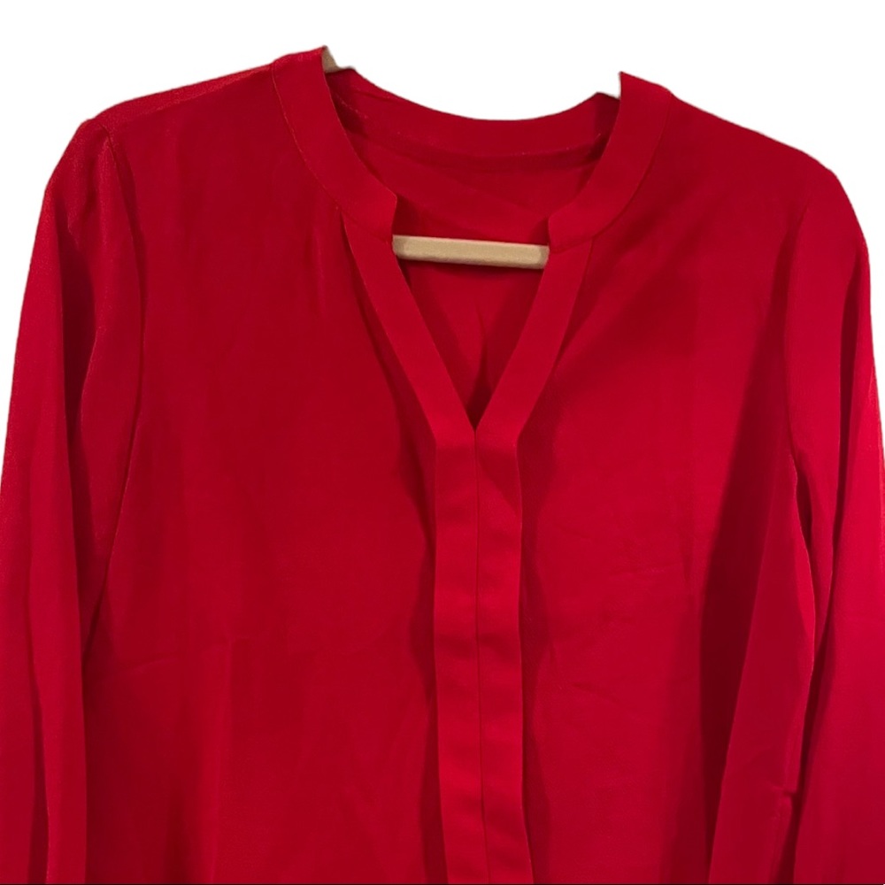 beautiful red long sleeve blouse - Picture 3 of 6